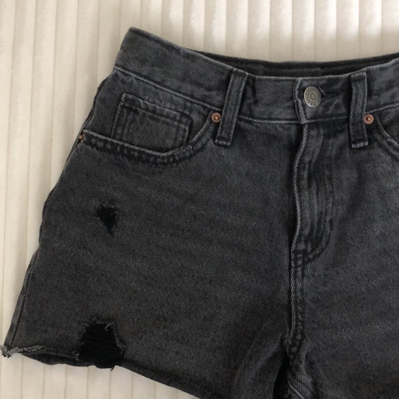 Old Navy Girls High Rise Jean Shorts - Picture 2 of 5